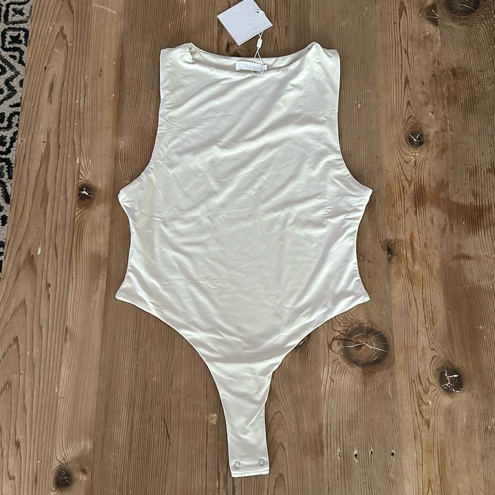 MESHKI Abbie Racer Neck Tank Bodysuit Color Sand NEW with tag